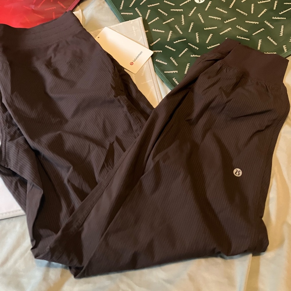 Lululemon Mid Rise Jogger, Sz 6, Espresso